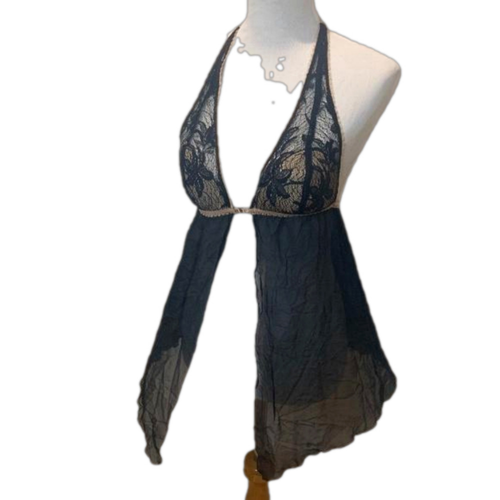 VICTORIA'S Secret Very Sexy sheer slip on top Sz M